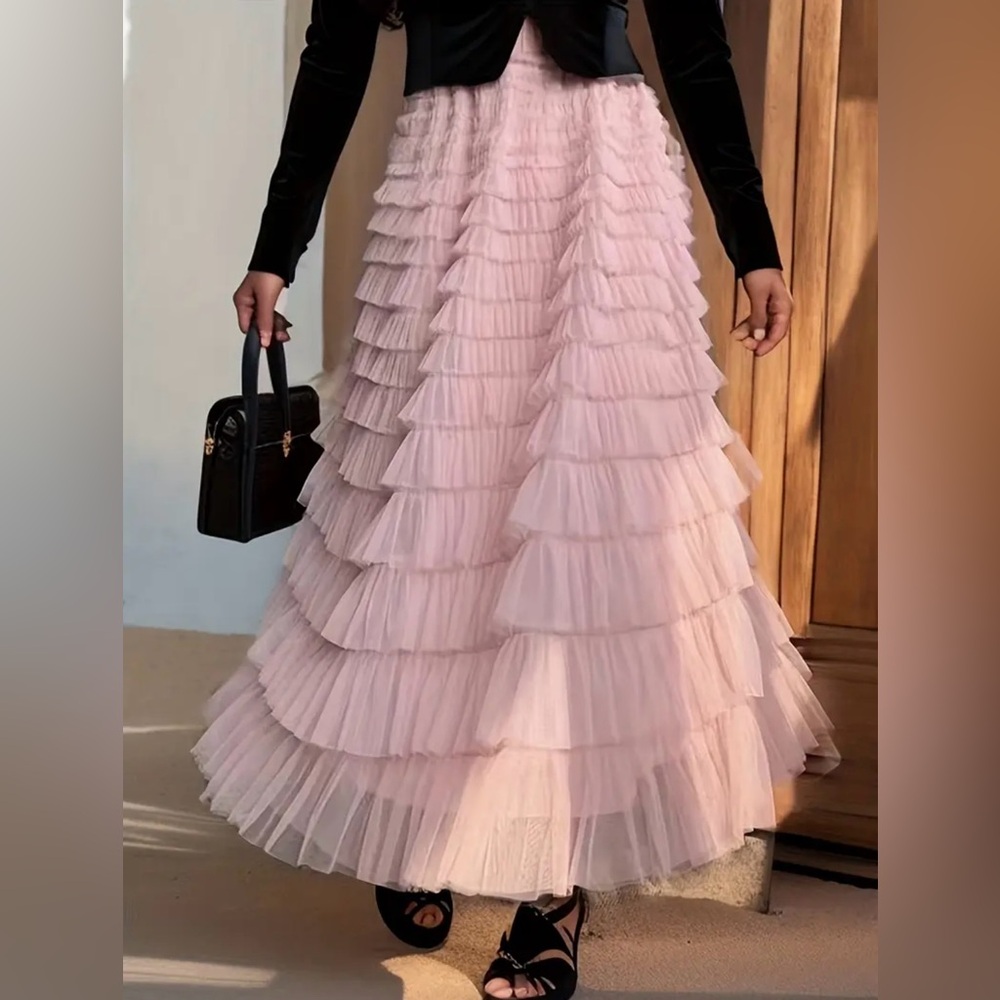 Elegant Pink Layered Midi Skirt - Picture 2 of 6